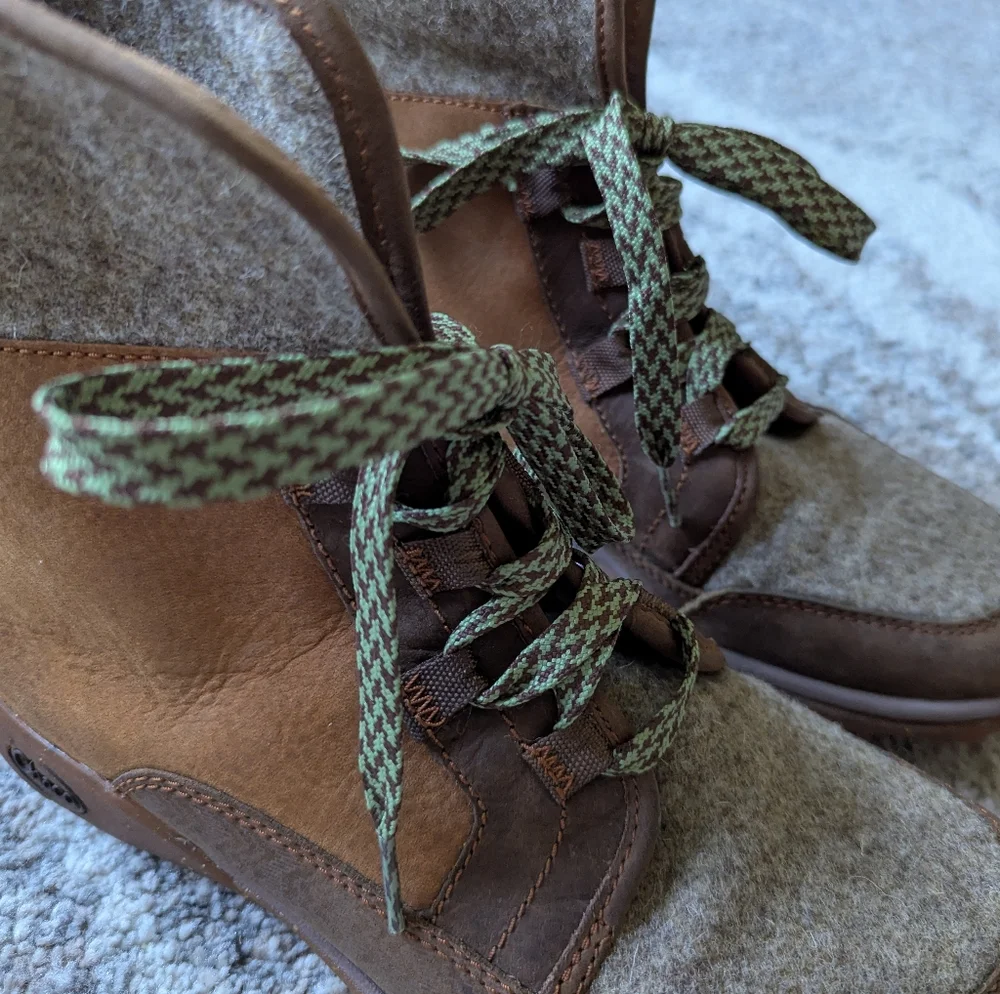 Chaco Women's Barbary‎ Boot (Sz 7)